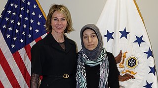 Women in War Zones: Stories of Courage and Compassion