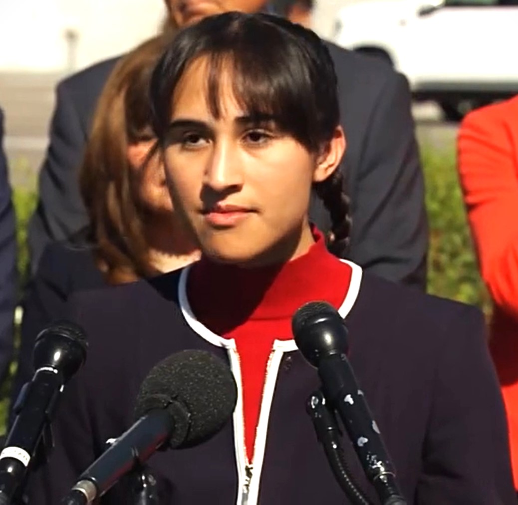 After Detransitioning, Chloe Cole Pushes for Youth Protections