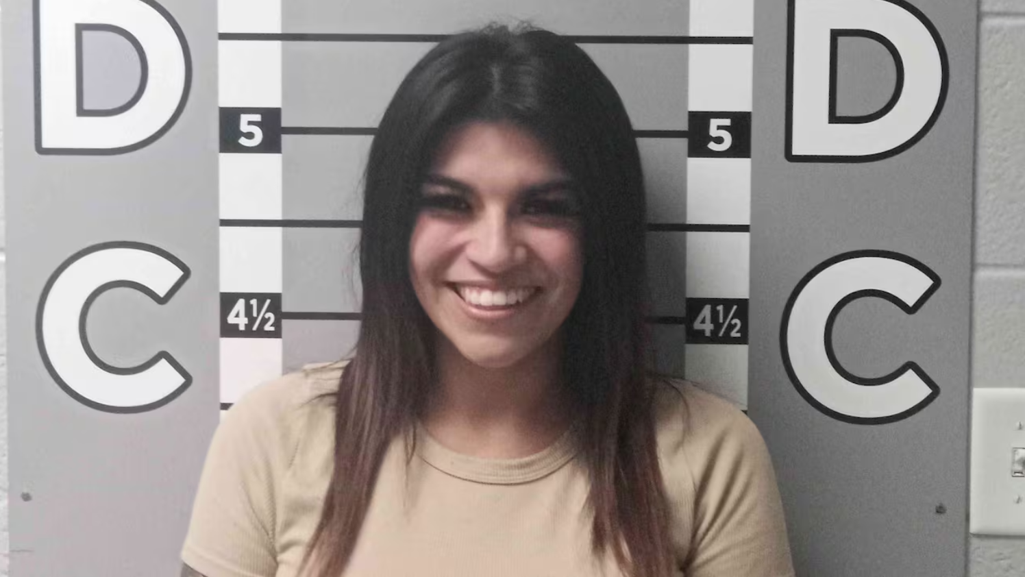 Pregnant Woman Totals Ex’s Car With Glitter, Salt, and Fury