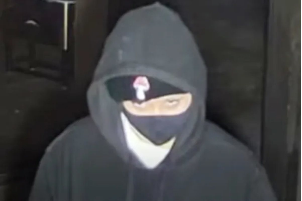 Haunting Ring Video Shows Teen Girl With Shotgun at Ex’s Door