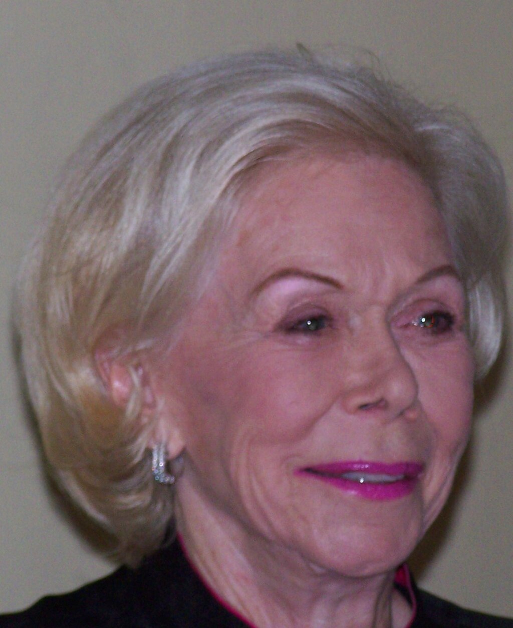 A Look at the Life of Self-Help Pioneer Louise Hay