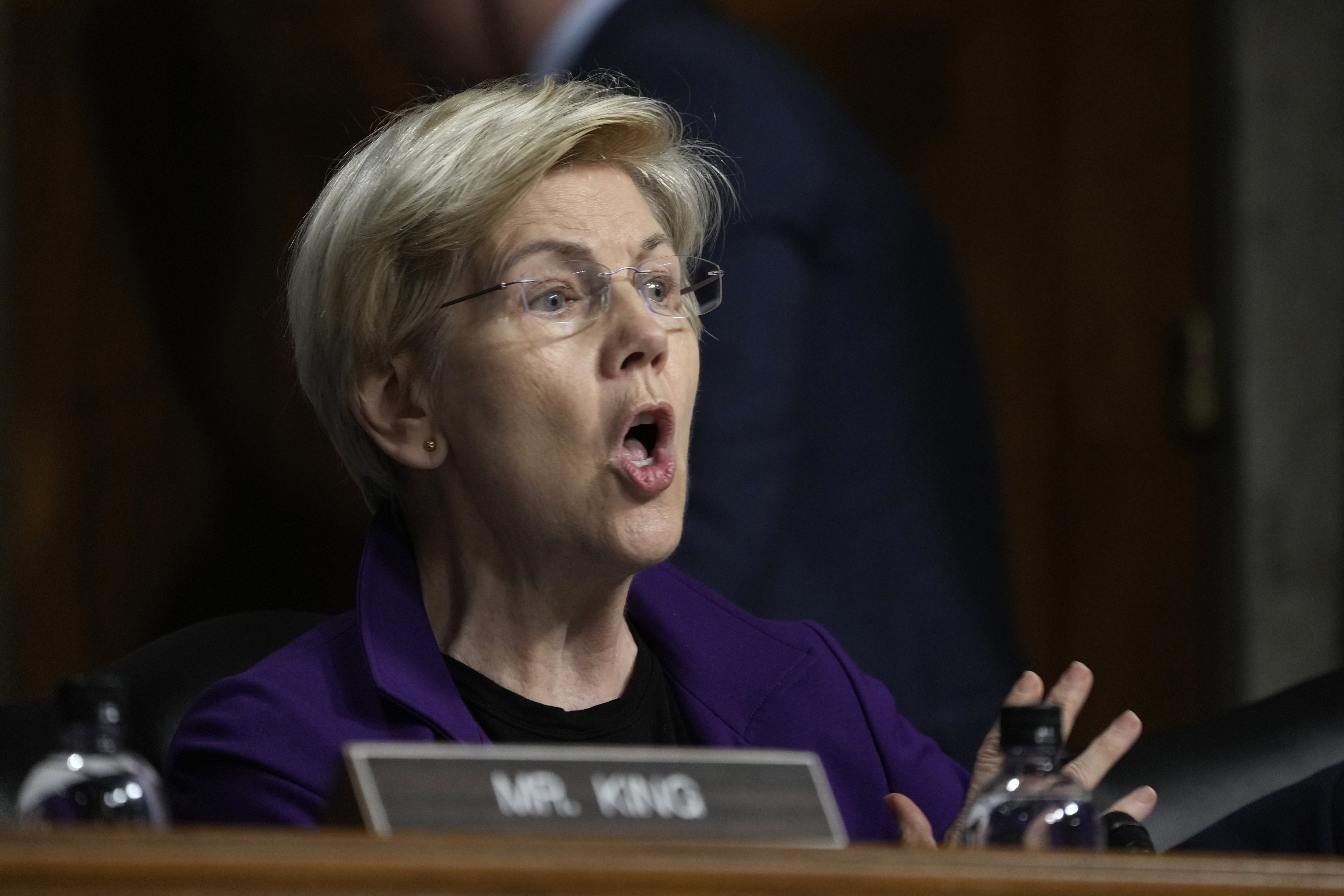 Warren Lights Up Capitol Hill Over “Rigged” Crypto Tax Breaks