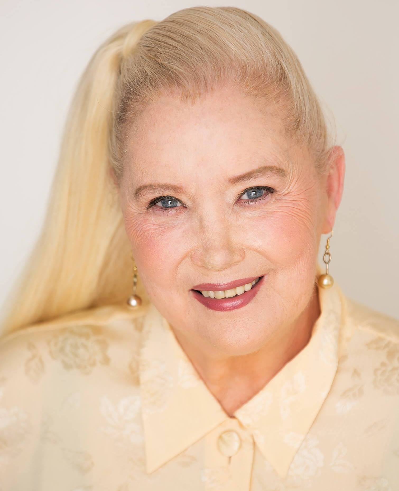 Oscar-Nominated Actress Sally Kirkland Has Died