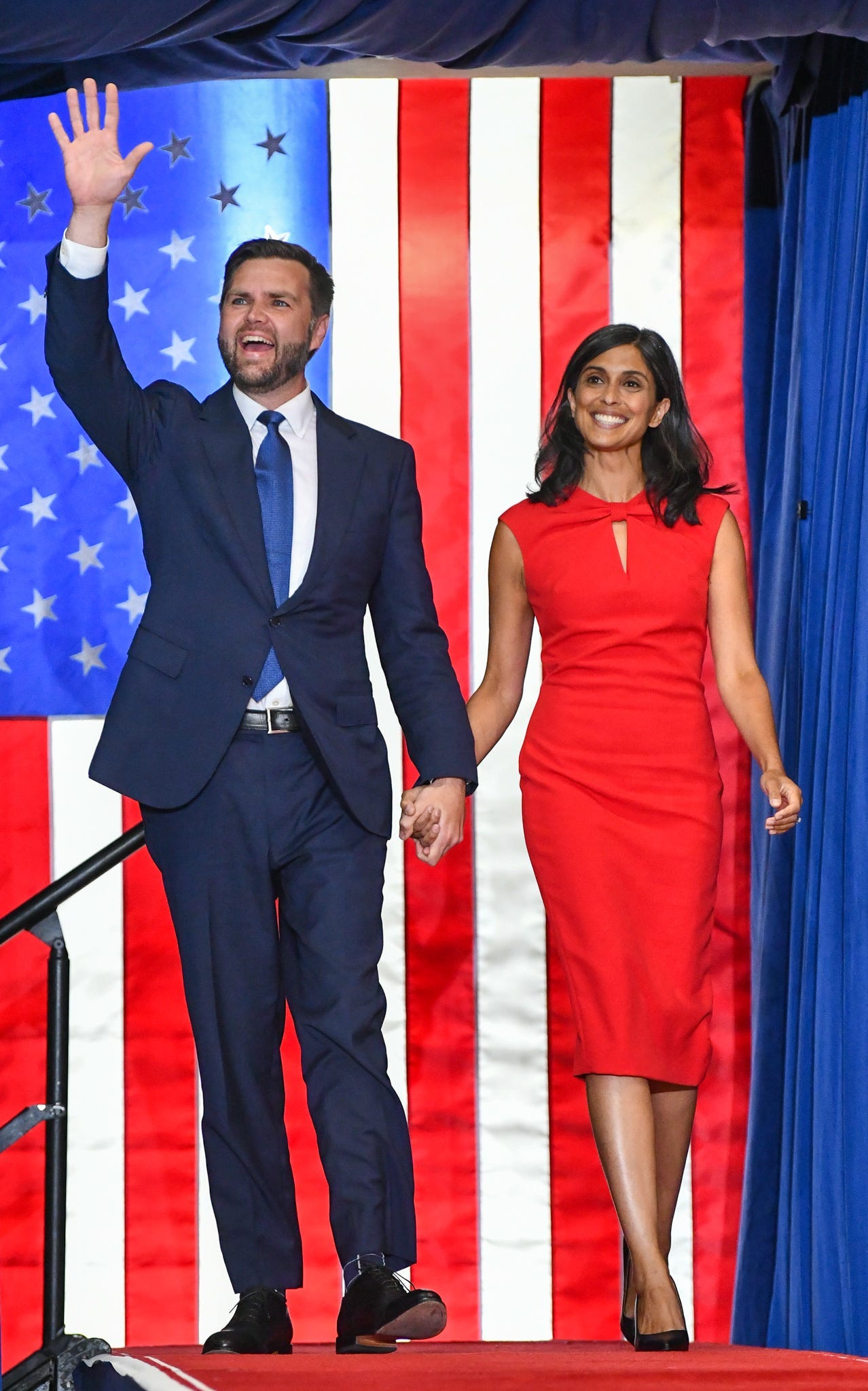 VP’s Marriage in Crisis? Usha Ringless at Key Event