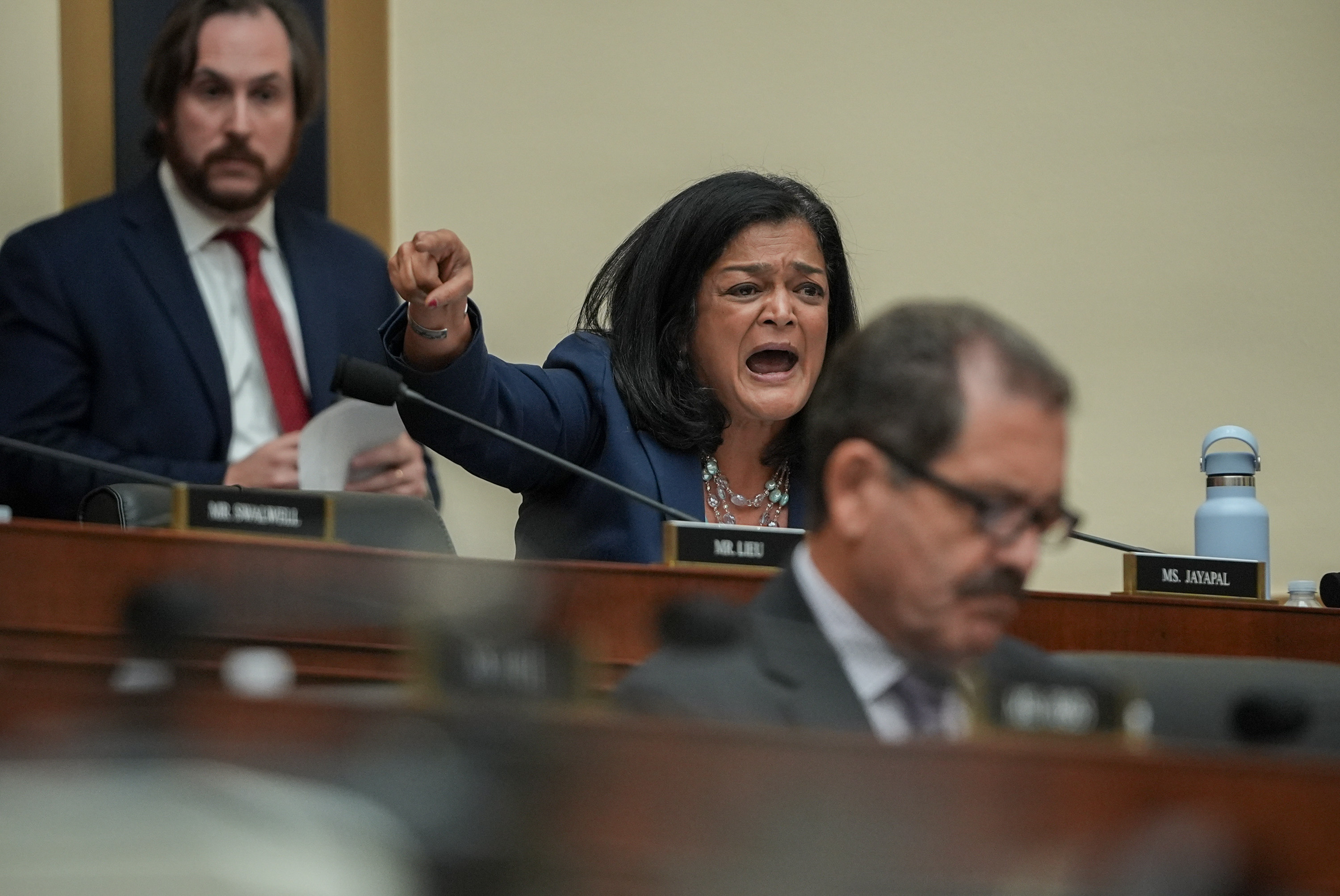 Bondi Refuses to Apologize to Epstein Victims, Chaos Erupts