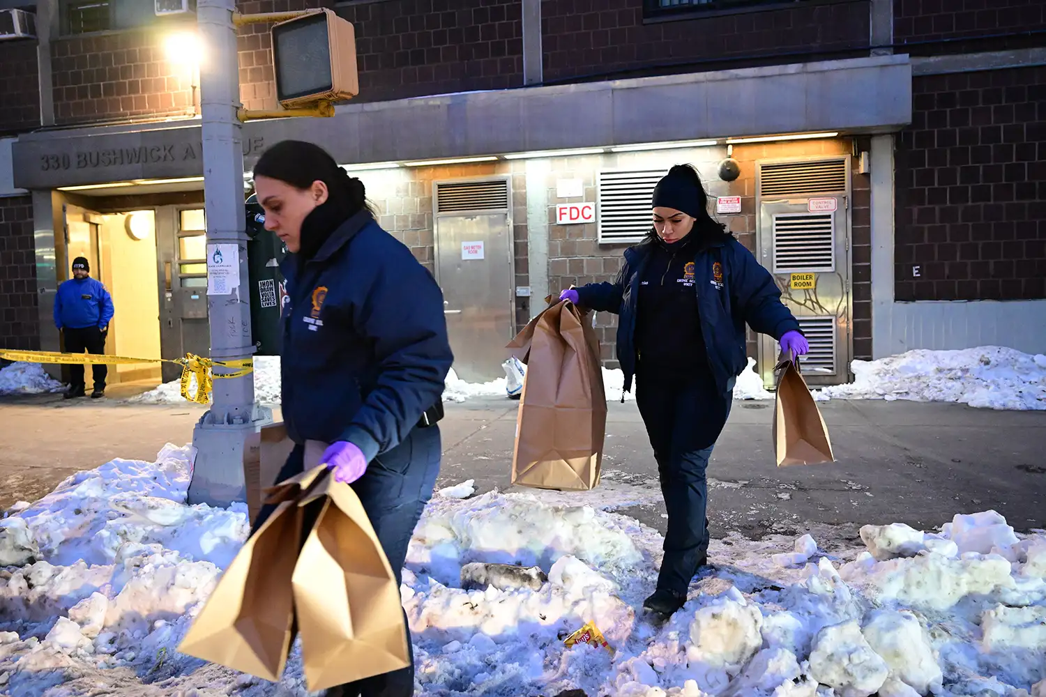 “Head Staring Back”: Workers Discover Woman’s Remains in Brooklyn