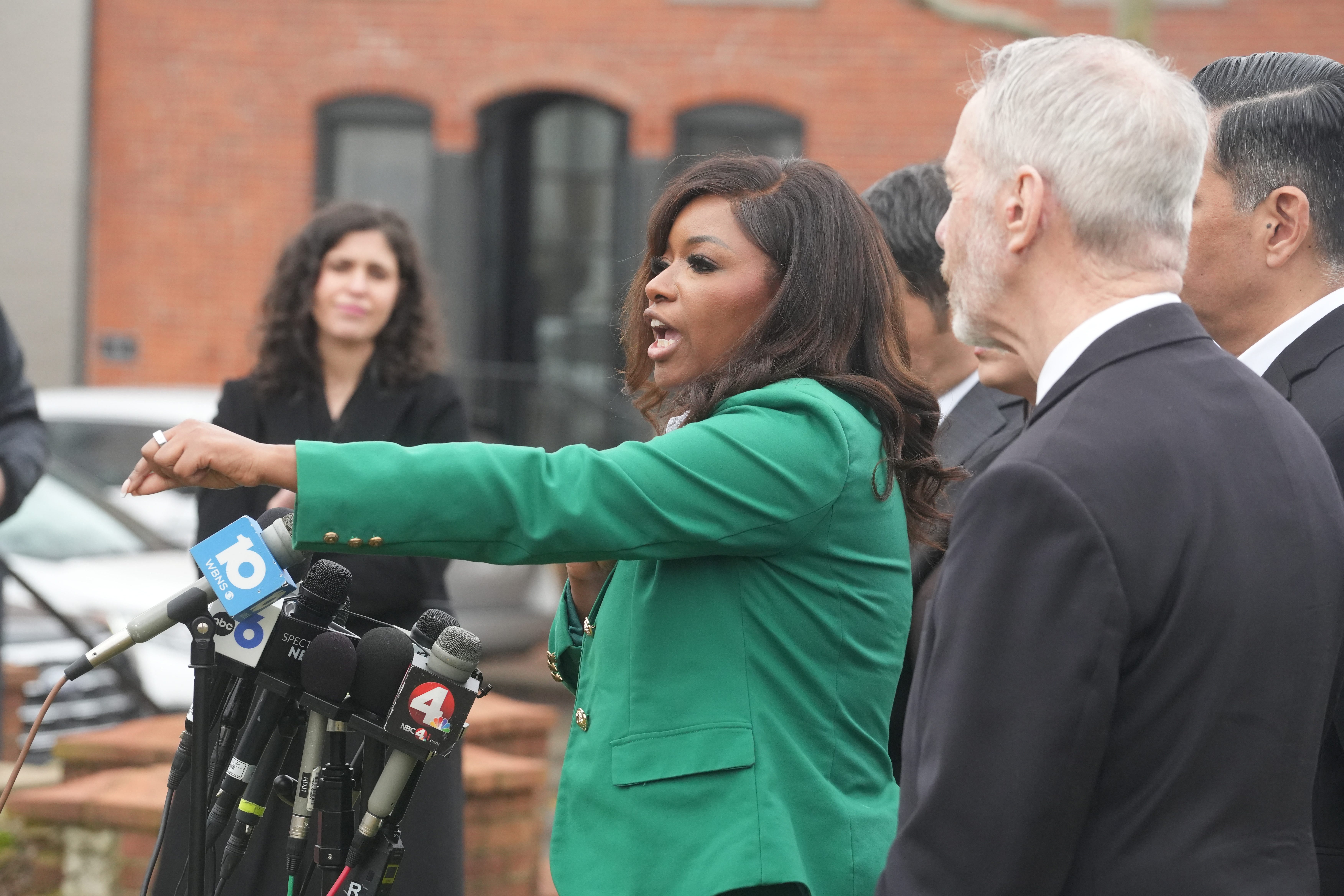 Crockett Defends Security Guard Amid Explosive New Fraud Details