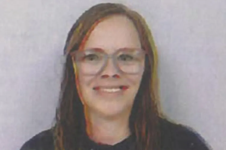 Blue-Eyed Fugitive Slips Away From Kentucky Re-Entry Center